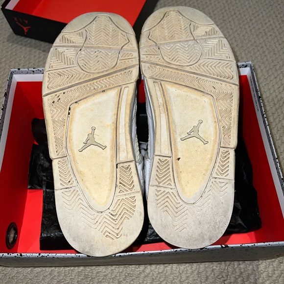 Air Jordan 4 “Pure Money” - Picture 7 of 8